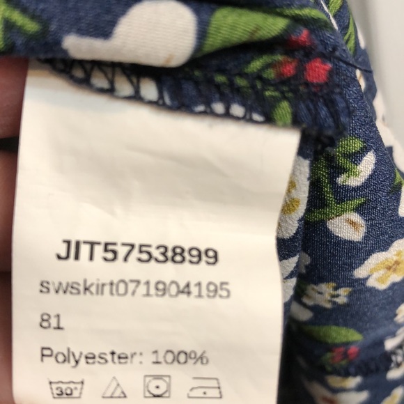 Navy floral midi skirt with tie - Picture 4 of 4